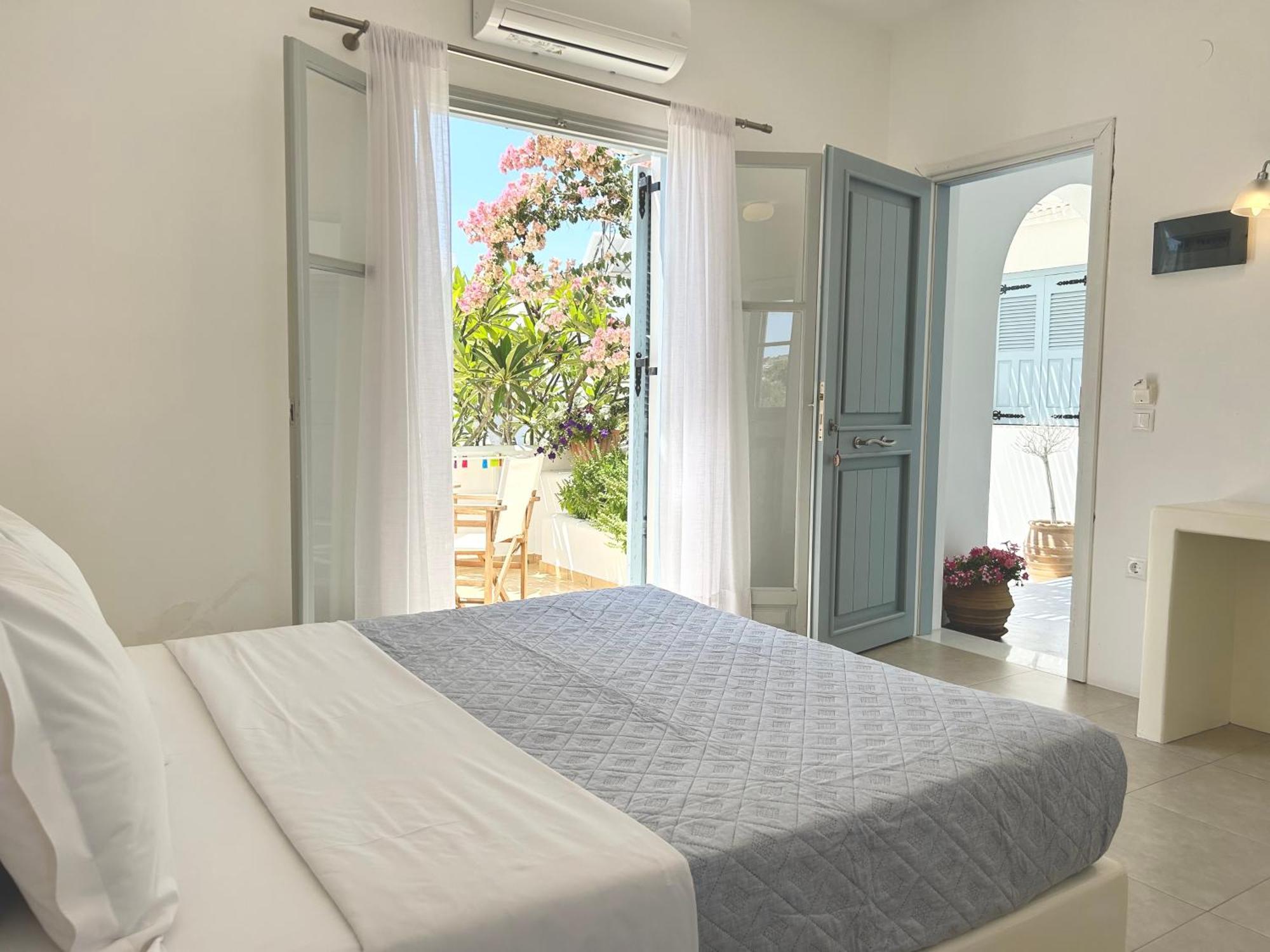 Anita Rooms & Suites Milos Adamantas  Exteriör bild