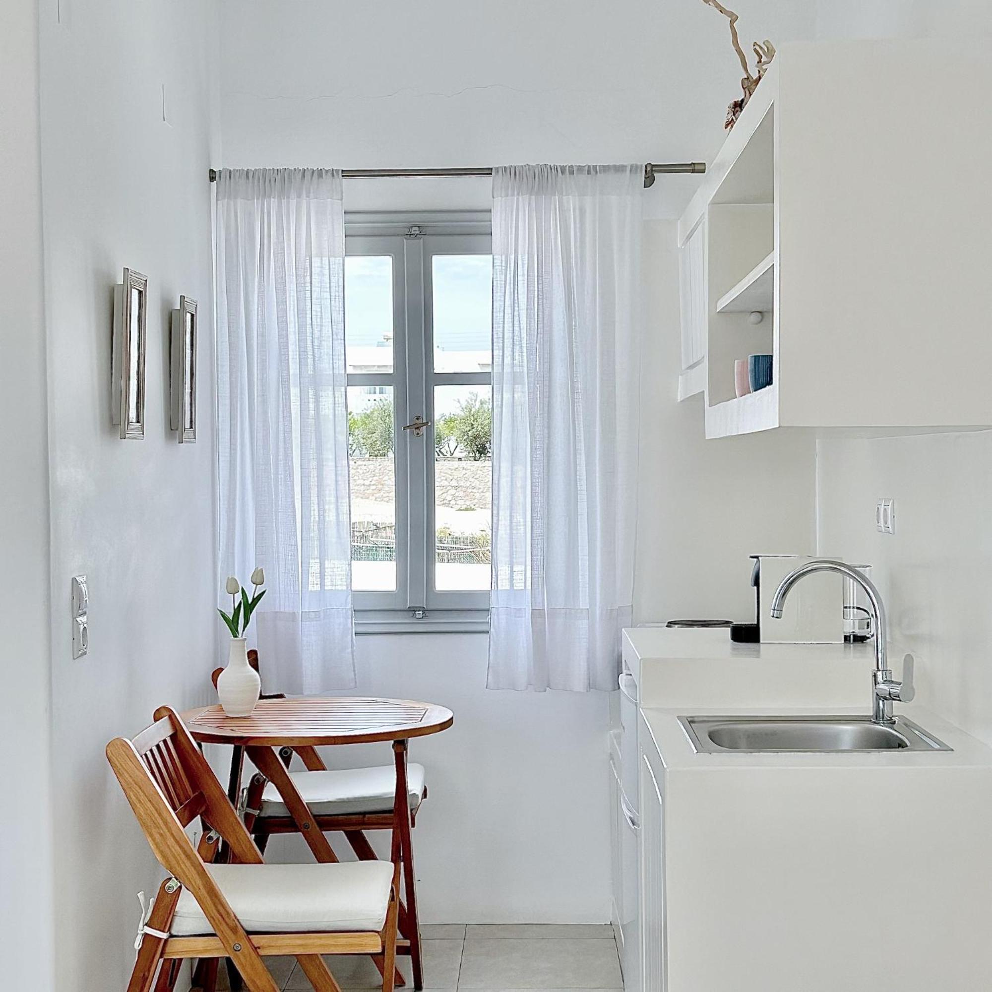Anita Rooms & Suites Milos Adamantas  Exteriör bild
